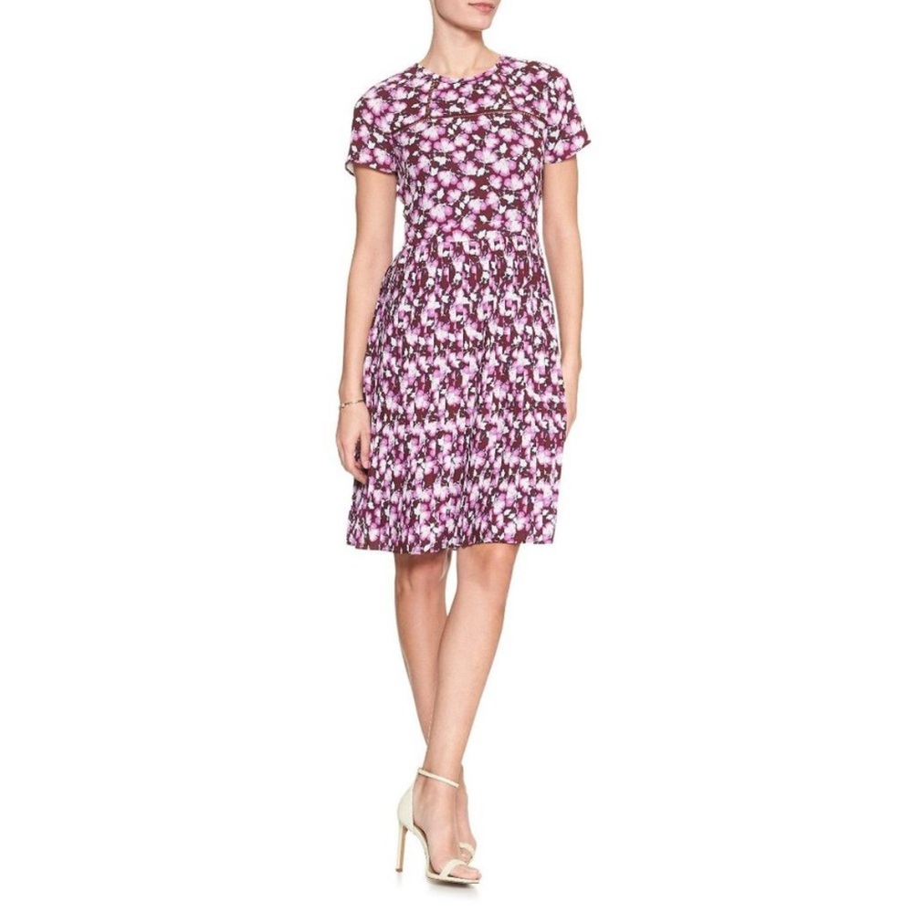 NWT Banana Republic Floral Pleated Dress Size 6 P